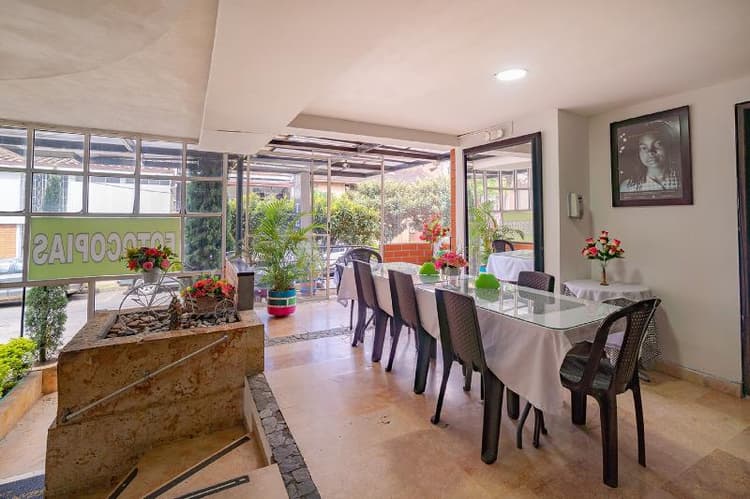 Casa Blanca Laureles