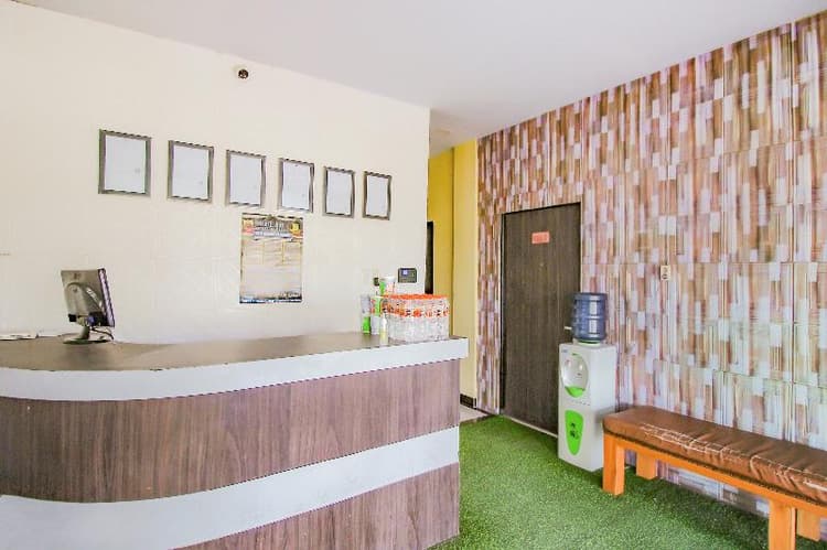 SPOT ON 90259 Apollo Inn