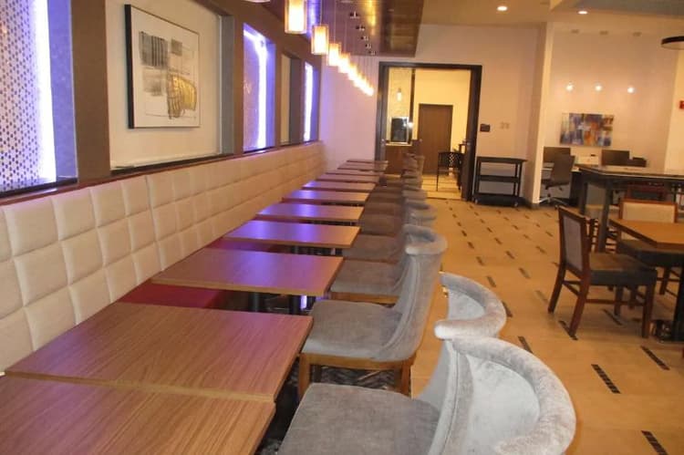 Best Western Premier Hotel Liberty Inn & Suites