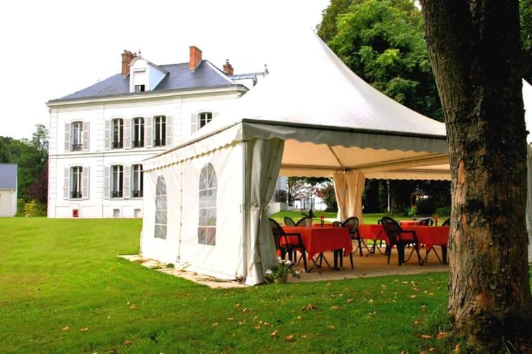 Logis Hostellerie Le Chatel