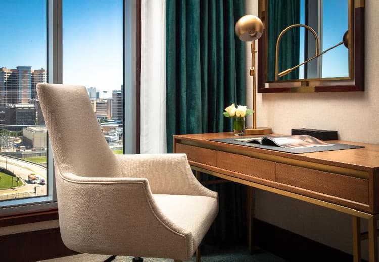 Blossom Hotel Houston, Curio Collection by Hilton