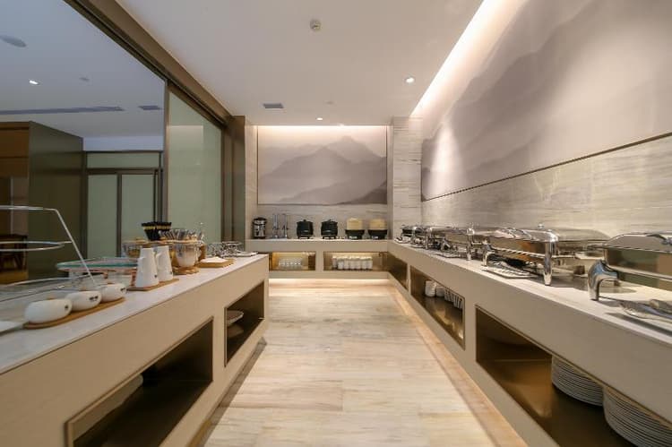 Ji Hotel (Greenland Convention and Exhibition Cent