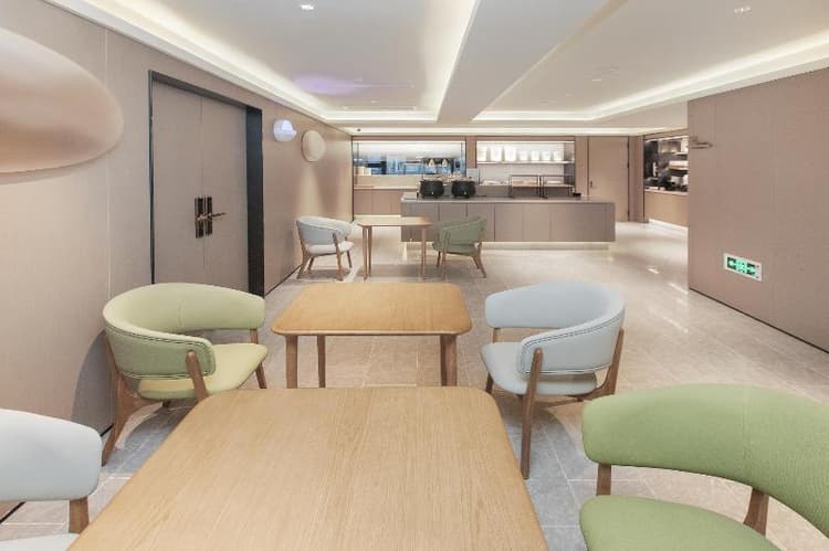 Ji Hotel (The 2nd Workers' Cultural Palace subway