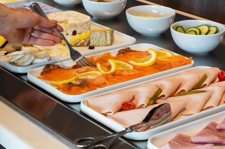 Roi Soleil Prestige Plaisir - St Quentin****