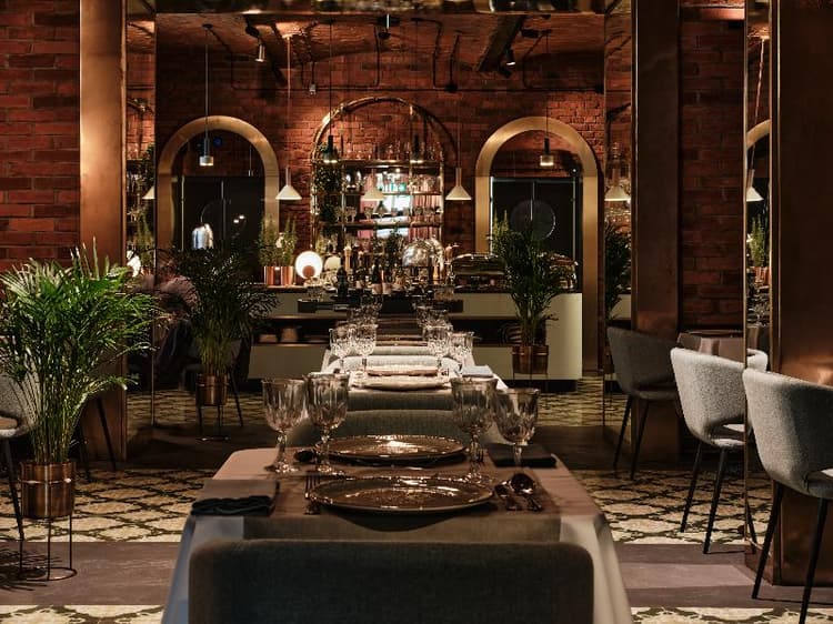 Hotel Altus Palace - Destigo Hotels