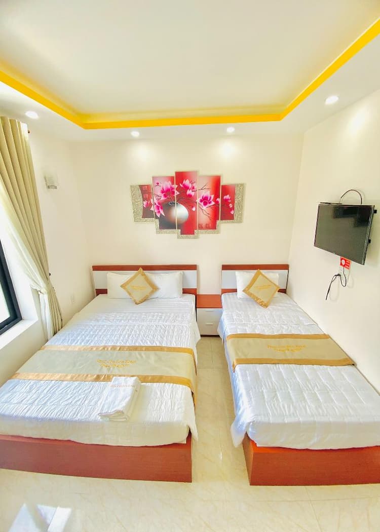 Phuc Con Son Hotel by ZUZU