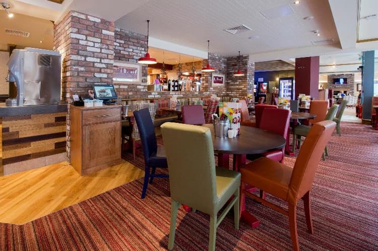 Premier Inn Bristol Cc - Lewins Mead