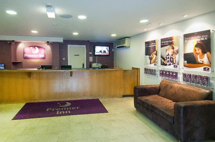 Premier Inn Leeds City Centre - Wellington Street