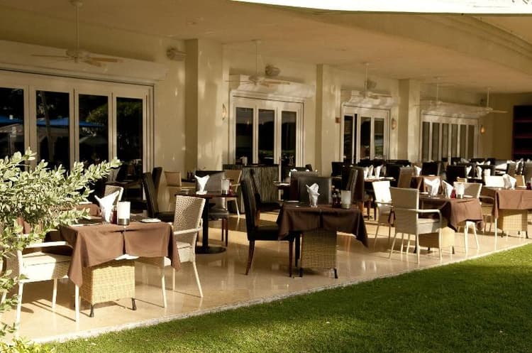 Caribbean Club Luxury Condo Hotel