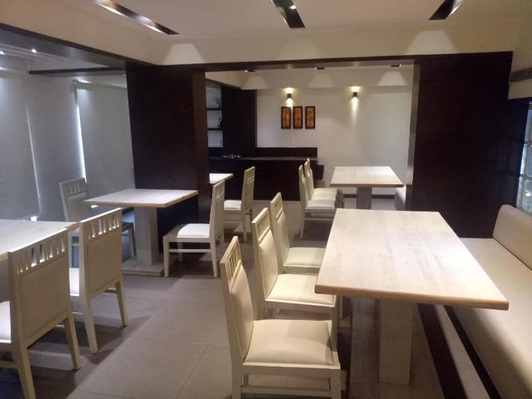 Hotel Apex International