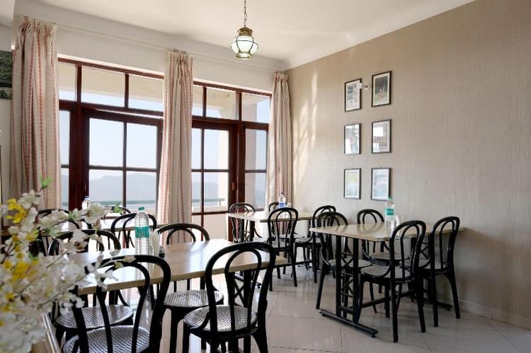 Hotel Chail Residency