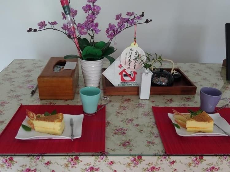 Traditional Arts Country Inn