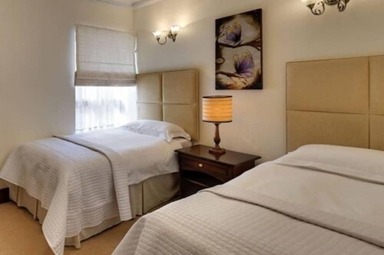 Carlton Court - Mayfair