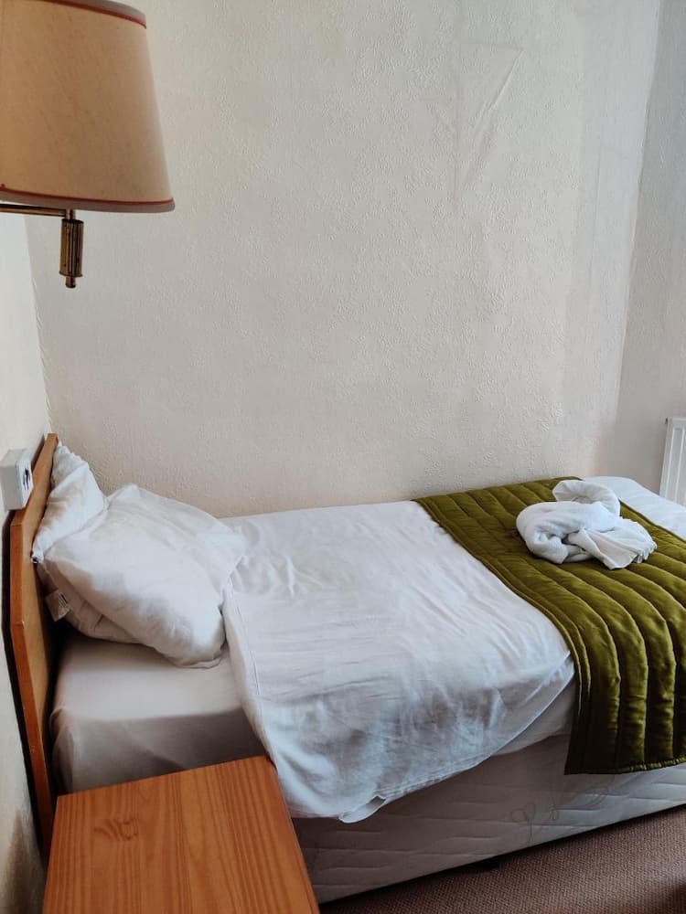 Inglewood Palm Hotel