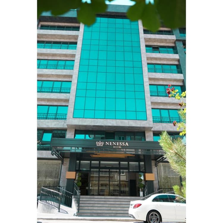 Nenessa Hotel