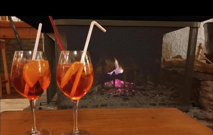 Ha Tel Le Grand Ta Tras