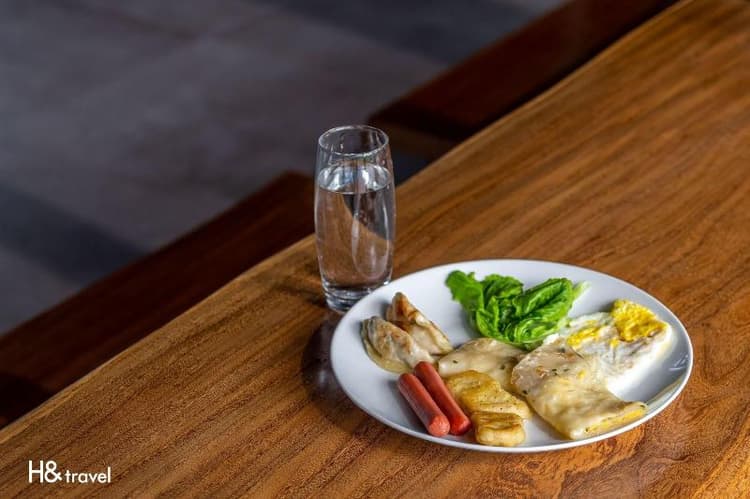 24 Degrees 42 Minutes