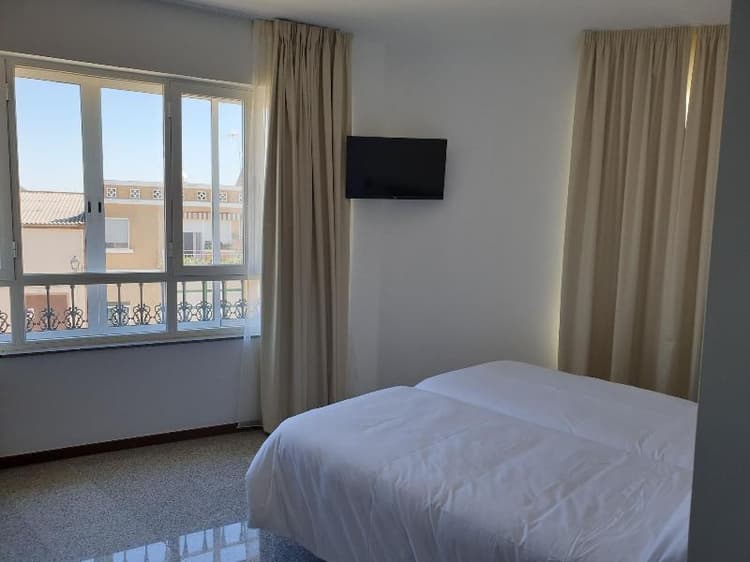 Mesa N Hostal La Cabaa A