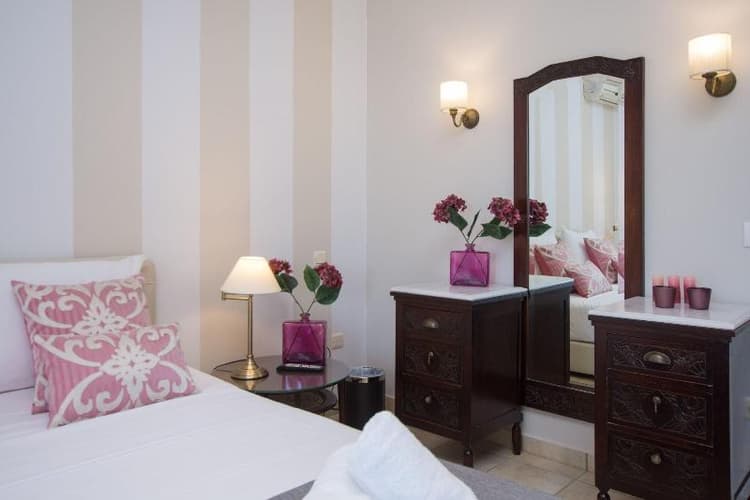 Golden Coast Boutique Luxury Living