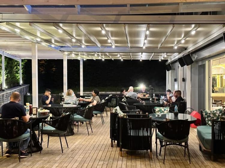 Sherlock Homes Hotels