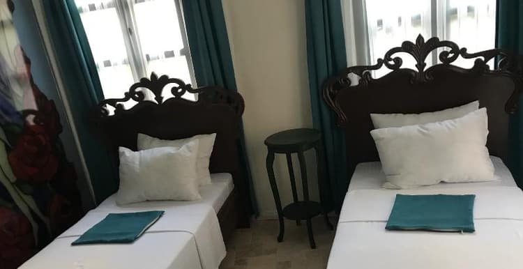 Ayvalik Rebetiko Otel