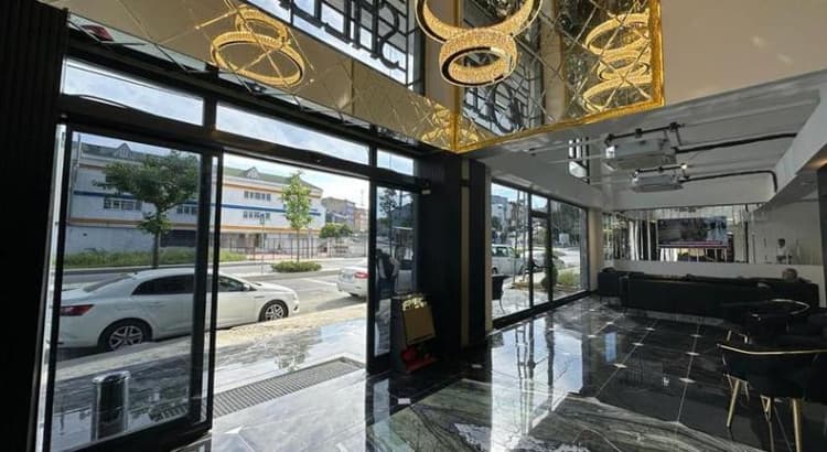 Shelton Airport Hotel