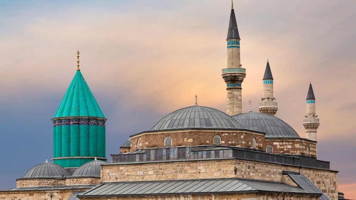 Konya’da Mevlana İzinde: Tarih ve Ruhaniyetin Buluştuğu Gezilecek Yerler