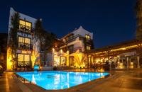 West Coast Otel
