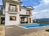Villa Strawberry