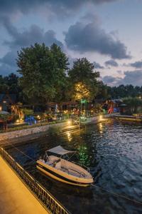 Sapanca Kıyı Bungalov & Cafe