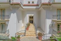 Mona Apartment