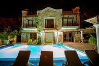 Villa Brand