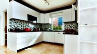 Villa Hill Side 2