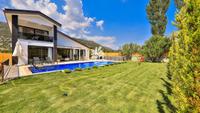 Villa Made