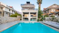 Villa Moon