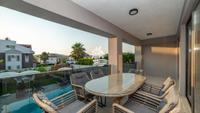 Villa Moon