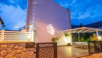 Villa Naz