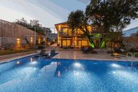 Villa StoneEdge