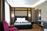 Eva Hotel
