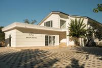 Raw Beach Hotel