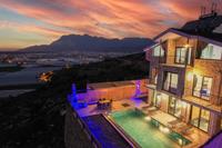 Villa Legendary 1