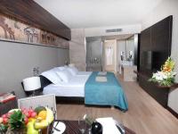Commodore Elite Suites & Spa
