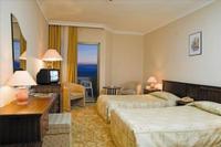 Blue Vista Hill Hotel