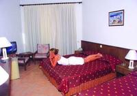 Boulevard Hotel