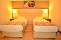 Side Center Hotel