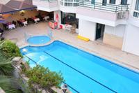 Casa Cleo Suites Hotel
