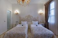 Lavin Suites Hotel