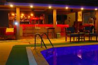 Carmina Hotel