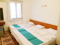Parmis Rooms