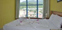 Royal Nas Resort